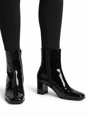 Aquatherm by Santana "Suzanne" Patent Bootie- Sz. 7.5